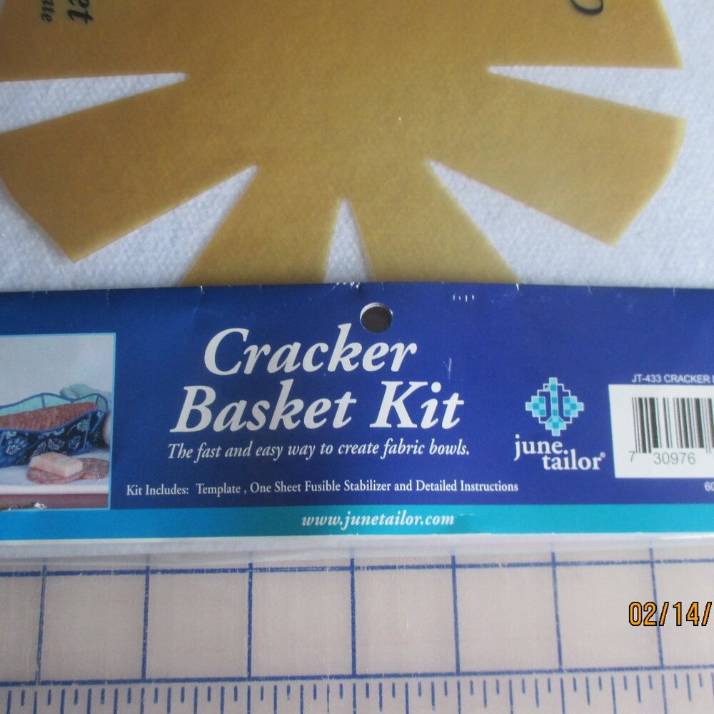 JUNE TAILOR CRACKER BASKET KIT-NEW-SEALED